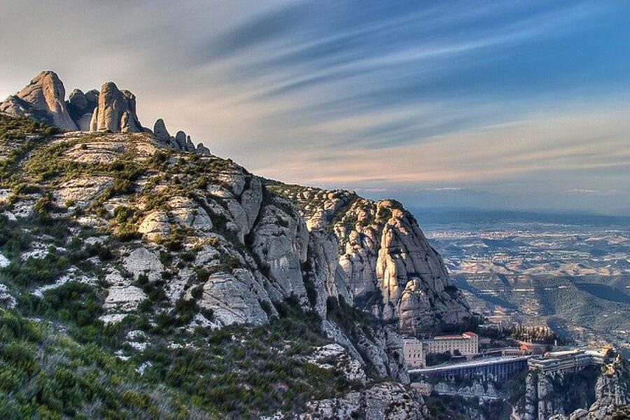 Barcelona: Montserrat, Black Madonna, Rack Railway & Liquors - Entering the Basilica, seeing the Throne and the Black Madonna