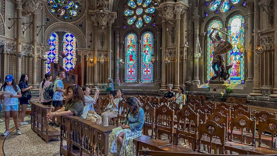Barcelona: Montserrat, Black Madonna, Rack Railway & Liquors - Audiovisual rooms option, why it helps even if you are not religious