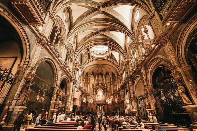 Barcelona: Montserrat, Cogwheel, Black Madonna & Winery Tour - The cogwheel train ride, your first real taste of the mountain