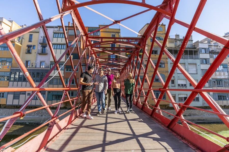Barcelona: Montserrat, Girona & Costa Brava Guided Day Trip - Costa Brava and Tossa de Mar: sea air and coves
