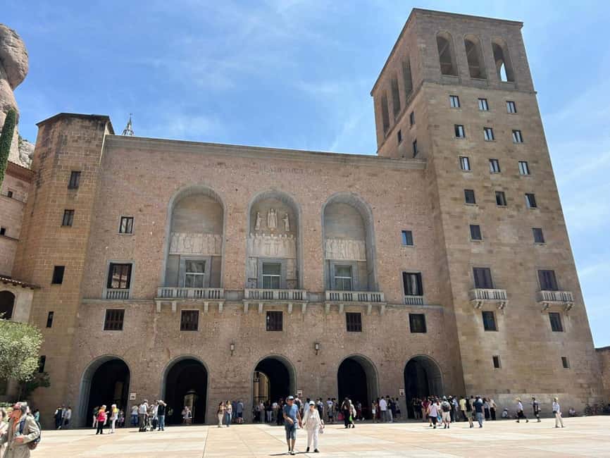 Barcelona: Montserrat Tour, Transfers & Basilica Entry - Funicular strategy: when it helps, when it can hurt your schedule