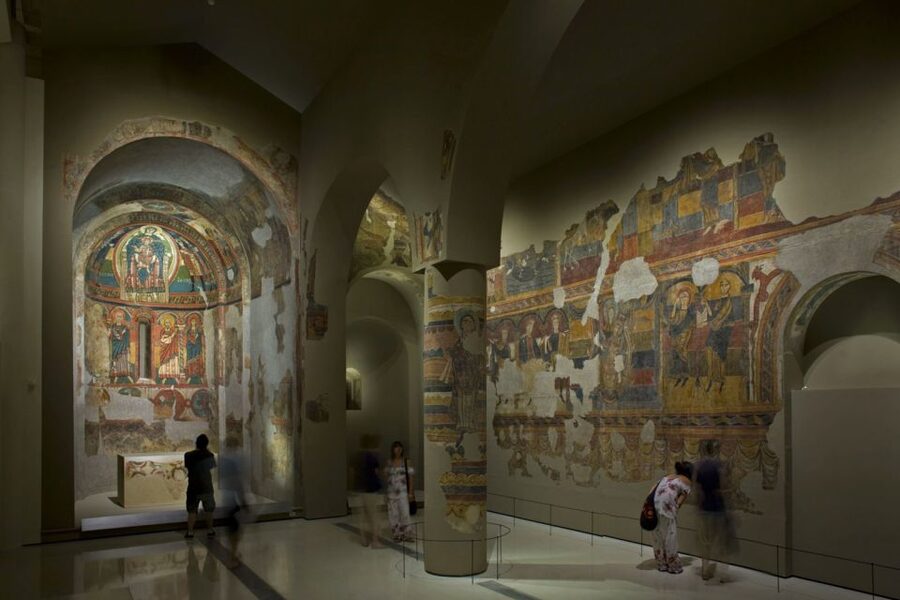Barcelona: Museu Nacional d'Art de Catalunya Entrance Ticket - Food, rest stops, and making the museum day comfortable