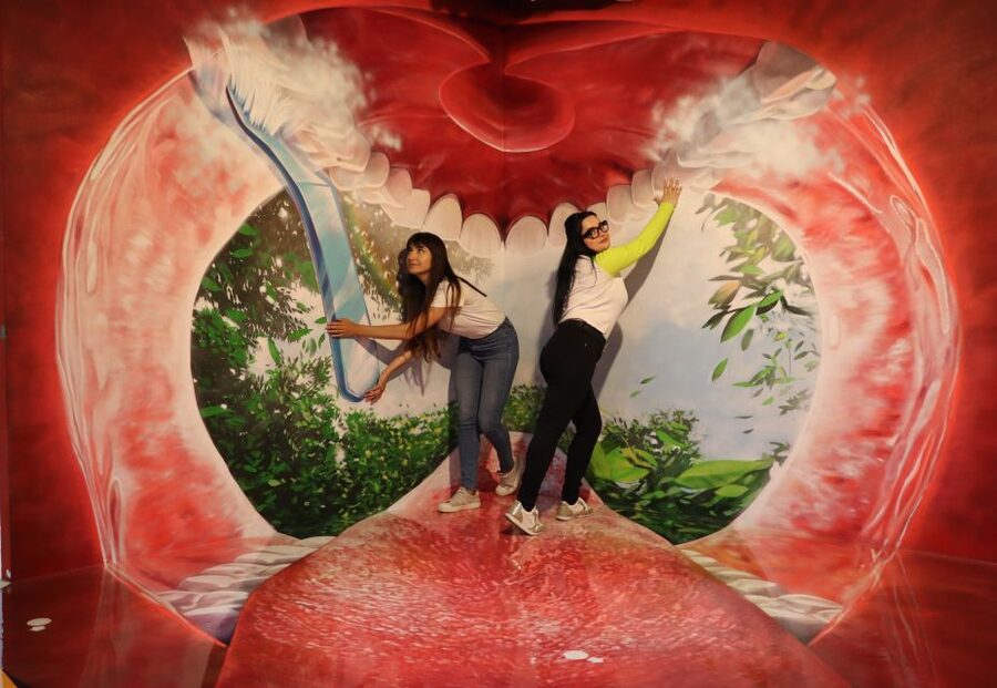 Barcelona: Museum of Illusions– Interactive & Fun Experience - Finding the right entrance and handling ticket scanning calmly