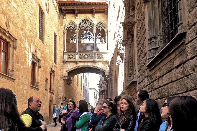 Barcelona Old Town & Gothic Quarter Small Group Tour - Ciutat Vella’s “Old City” feeling, then straight to La Rambla life