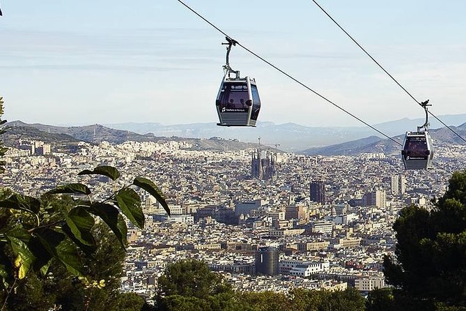 Barcelona: Old Town, Montjuic Castle, Cable Car Small Group Tour - Meeting at Palau Moja, then stepping into Ramblas reality