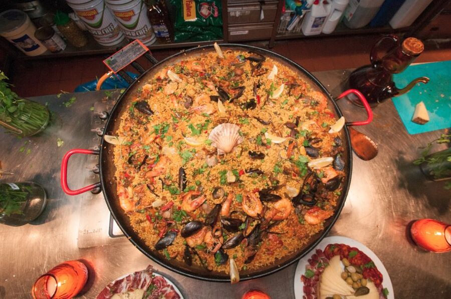 Barcelona: Paella Cooking Experience & Boqueria Market Tour - Market first, then paella: how the timing really works