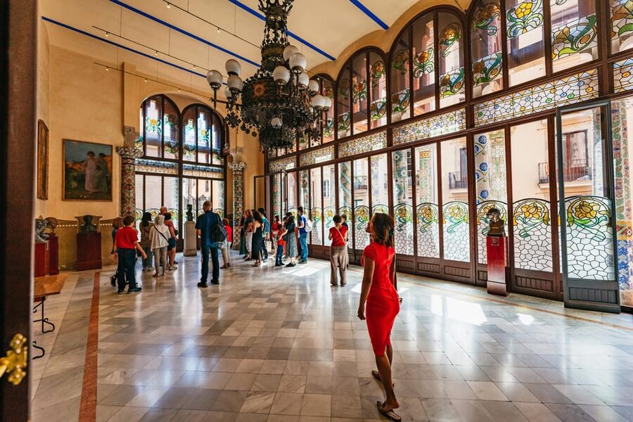 Barcelona: Palau de la Música Guided Tour - Logistics that make or break the visit