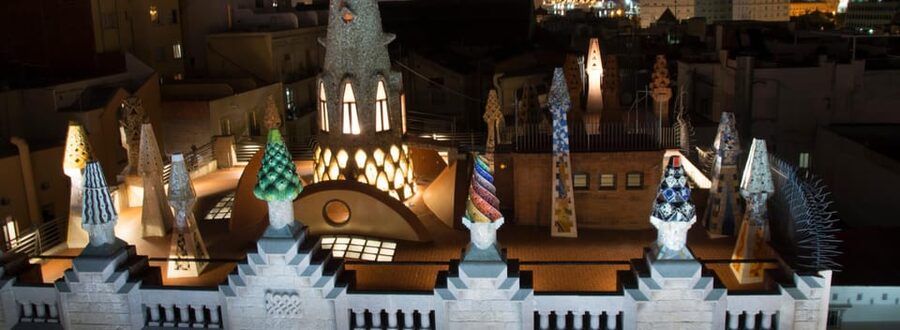 Barcelona: Palau Güell by Gaudí Entrance Ticket - The Central Hall and Dome: Where the Building Makes Its Case