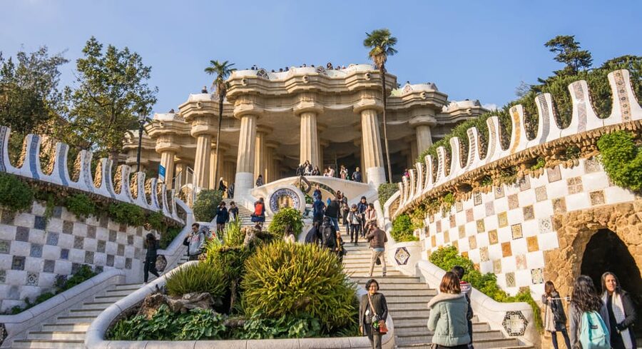 Barcelona: Park Güell Guided Tour & Priority Access - Guide Quality Is the Secret Sauce, and Here’s What Stands Out