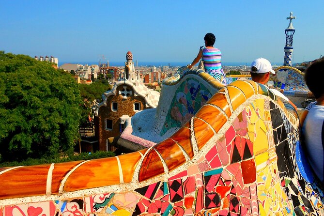 Barcelona: Park Güell Guided Tour & Tickets with Fast-Track Entry - Gaudí House Museum: Included in spirit, not in price