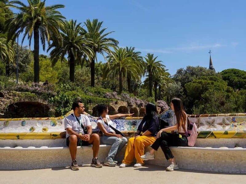 Barcelona: Park Guell Guided Tour with Skip The Line Entry - Skip the Line at Park Güell: Fast Access, Less Fuss