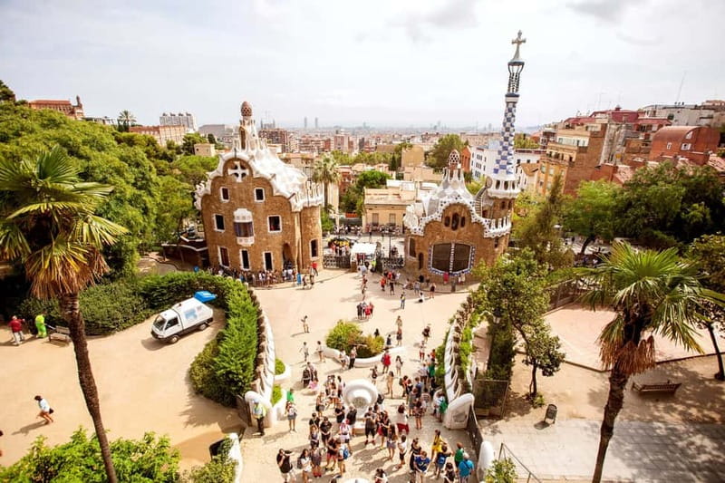 Barcelona: Park Guell Guided Tour with Skip The Line Entry - The 75-Minute Guided Route: What You’ll Actually See