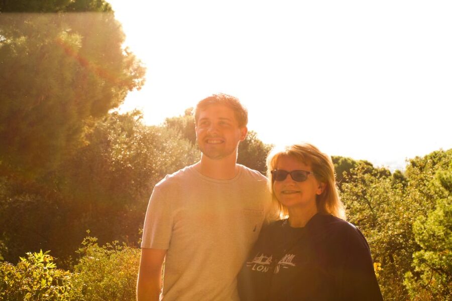Barcelona: Park Güell & La Sagrada Familia Tickets and Tour - Key highlights to expect