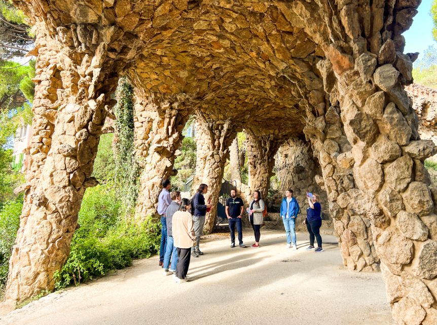 Barcelona: Park Güell & La Sagrada Familia Tickets and Tour - Why This Gaudí Double-Feature Works In 4 Hours