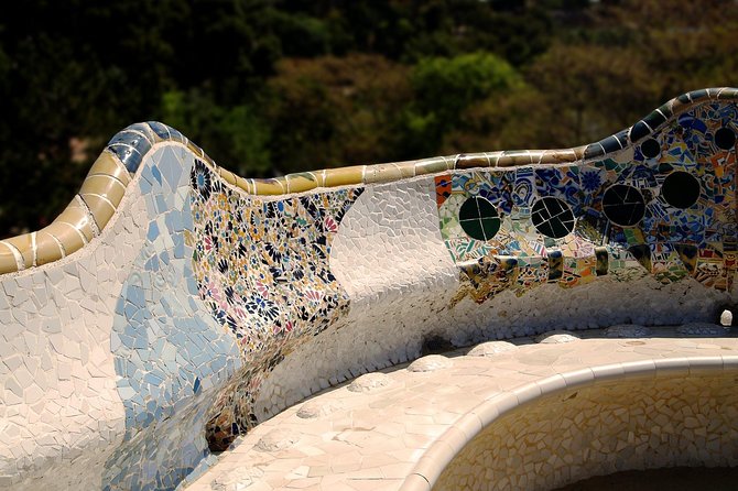 Barcelona: Park Guell Skip the Line Guided Tour - Meeting Point Reality Check at Ctra. del Carmel, 22