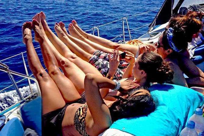 Barcelona Private Sailing with Open Bar & Snacks (max 9) - Group size, comfort, and what to bring for a smoother boat day