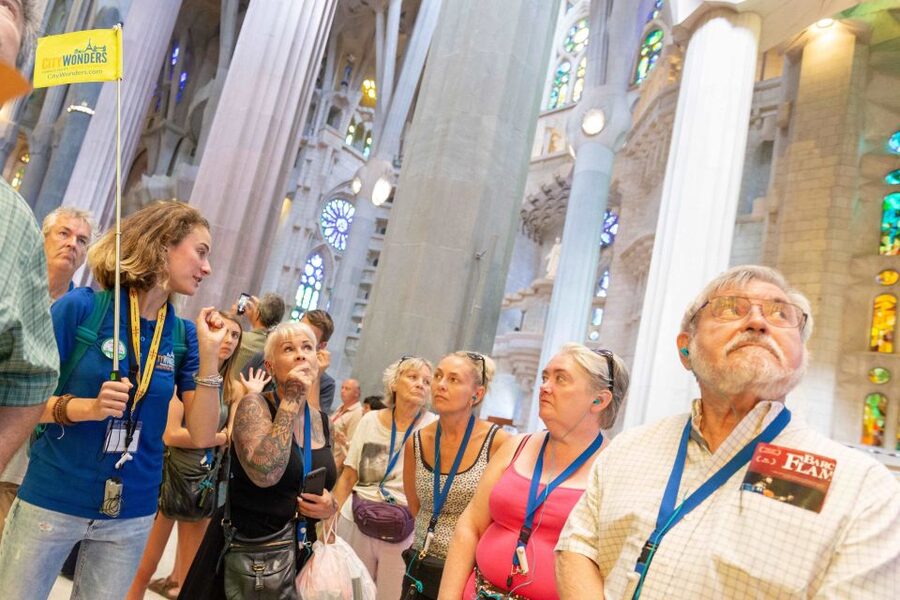 Barcelona: Sagrada Familia and Park Guell Combo Guided Tour - Tips to make the day feel smooth (and not like a scramble)