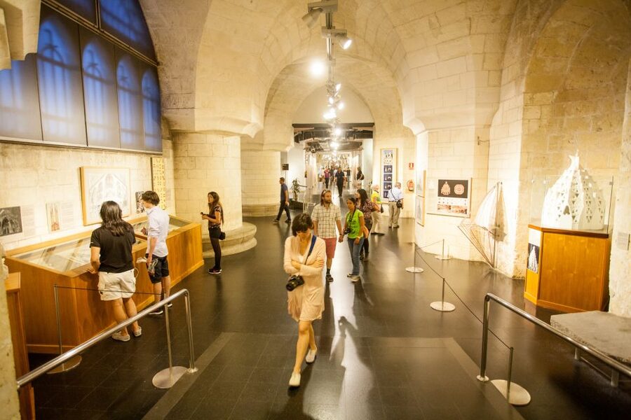 Barcelona: Sagrada Familia Entry Ticket with Audio Guide - Dress Code and Small Rules That Speed Up Entry
