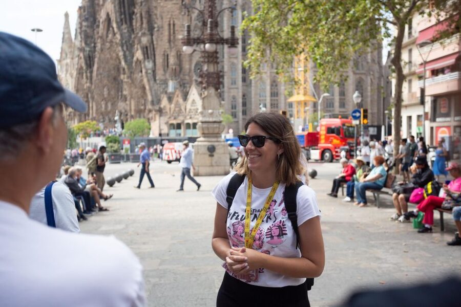 Barcelona: Sagrada Familia Fast-Track Guided Tour - Price Value: Why $88 Can Be a Smart Use of a Short Trip