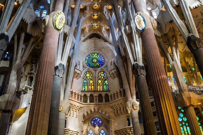 Barcelona: Sagrada Familia Fast Track Tour with Tower Option - Meeting Point at Street Marina and Street Mallorca
