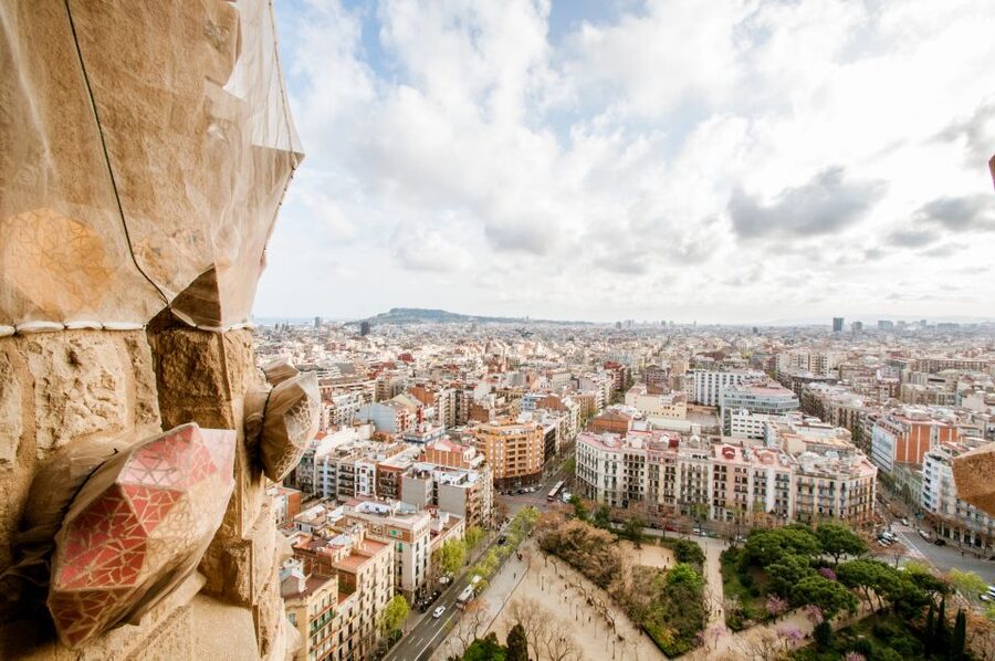 Barcelona: Sagrada Familia Guided Tour with Tower Access - The museum stop: drawings and models that explain the unfinished story