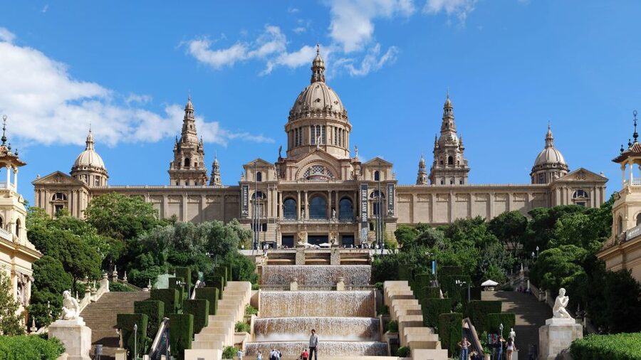 Barcelona & Sagrada Familia Half-Day Tour with Hotel Pickup - Who this tour suits best, and who should consider another plan