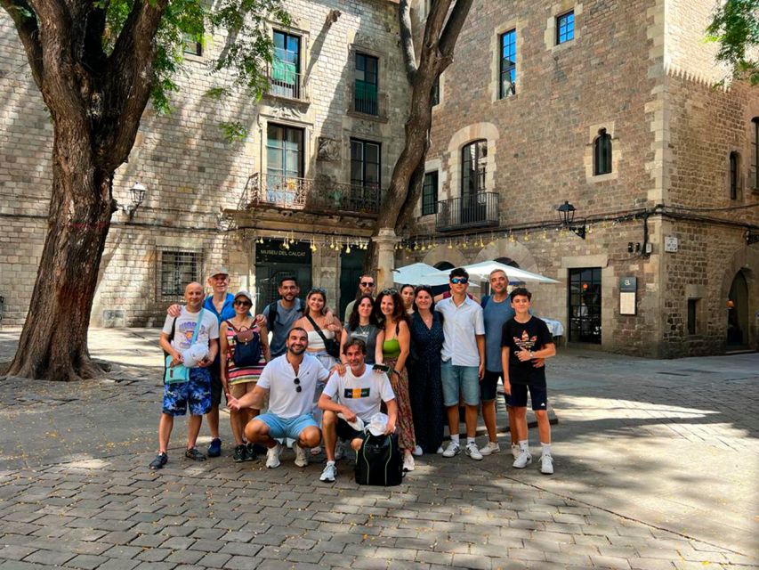 Barcelona: Sagrada Familia, Modernism, and Old Town Tour - Gothic Quarter Essentials: cathedral power, medieval squares, and Roman traces