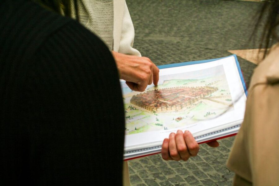 Barcelona: Sagrada Familia, Park Güell & Gothic Quarter Tour - How the guide can change your day