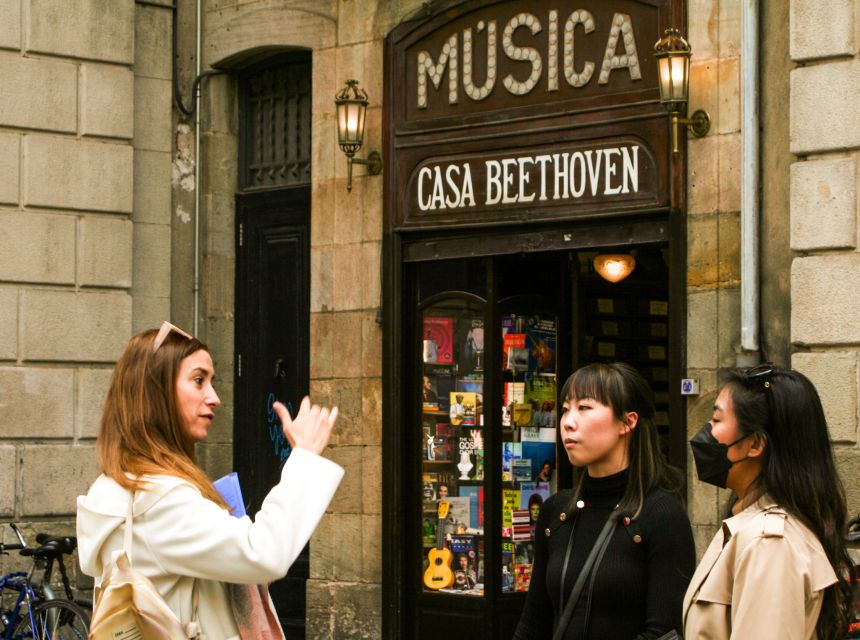 Barcelona: Sagrada Familia, Park Güell & Gothic Quarter Tour - Meeting point at Casa Beethoven near Plaza Catalunya