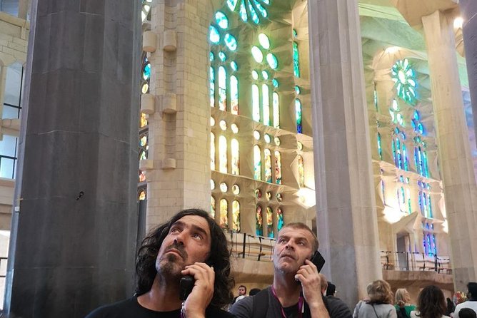 Barcelona: Sagrada Familia, Park Guell & Tapas Private Tour - Park Güell: Tickets Included, Time on the Hill