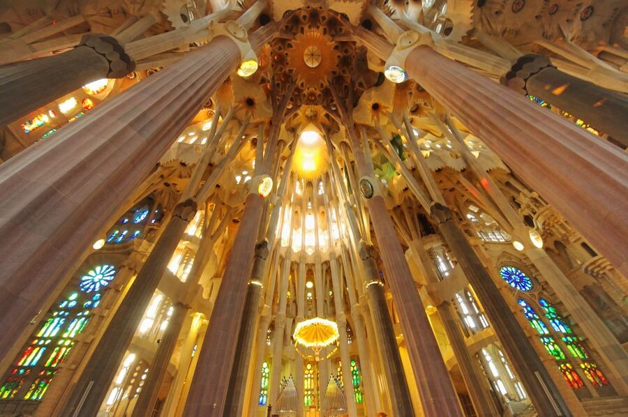 Barcelona: Sagrada Familia Skip The Line Insider Guided Tour - Key things that make this tour worth your time