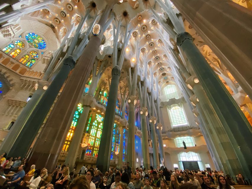 Barcelona: Sagrada Familia Skip-the-line Tour with Guide - Price and value: what you are really paying for at $77