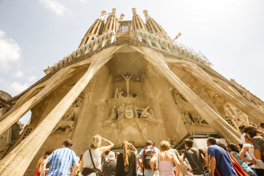 Barcelona: Sagrada Familia Tour with Optional Tower Access - Who This Tour Fits Best