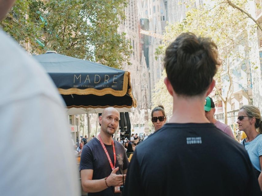 Barcelona: Sagrada Família Tour with Skip-the-Line Access - Guided Portion vs Free Time: How to Use Your Extra Hours