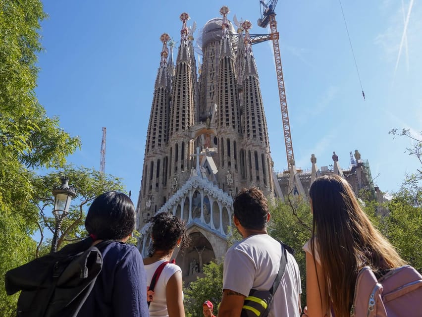 Barcelona: Sagrada Familia with Towers and Park Güell Tour - Tower time: elevator up, views that recalibrate your perspective
