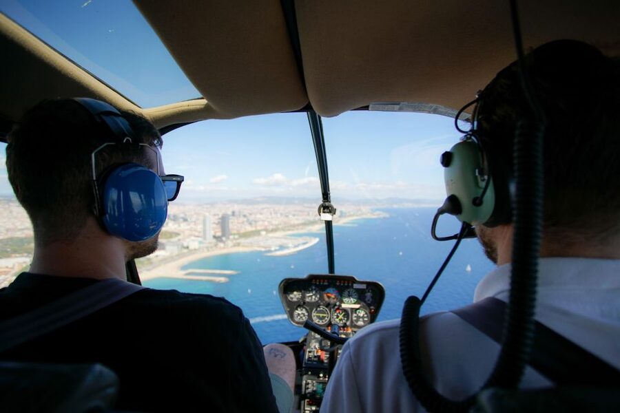 Barcelona: Scenic Helicopter Flight - Size and comfort: 3-seat and 5-seat helicopters, plus weight rules