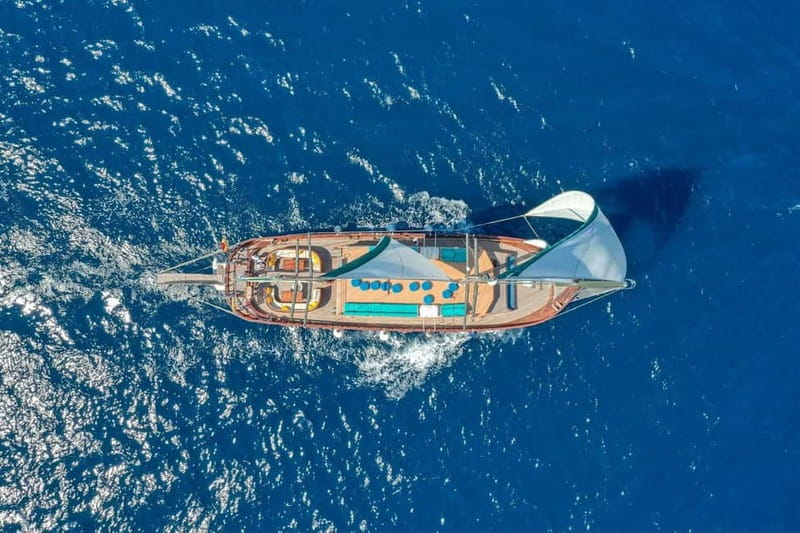 Barcelona: Sunset Sailing Cruise with Live Music - The Photo Factor, If You Want a Souvenir