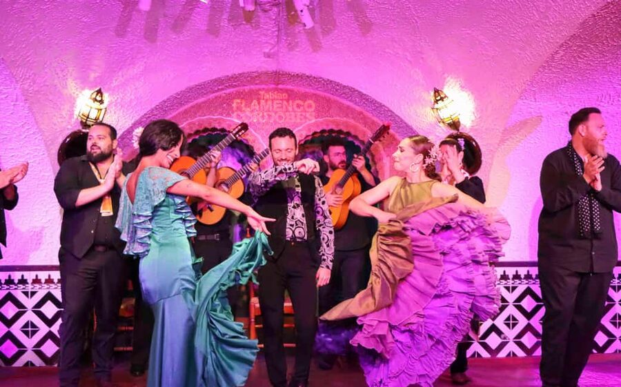 Barcelona: Tablao Flamenco Cordobes with Food/Drink Options - The Show: Close-Up Flamenco Without Microphones