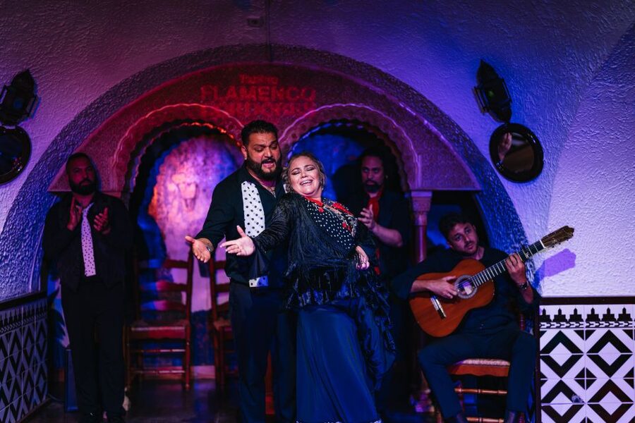 Barcelona: Tablao Flamenco Cordobes with Food/Drink Options - Your Dinner Choices: Tapas, Spanish Tasting Buffet, or Premium Table Service