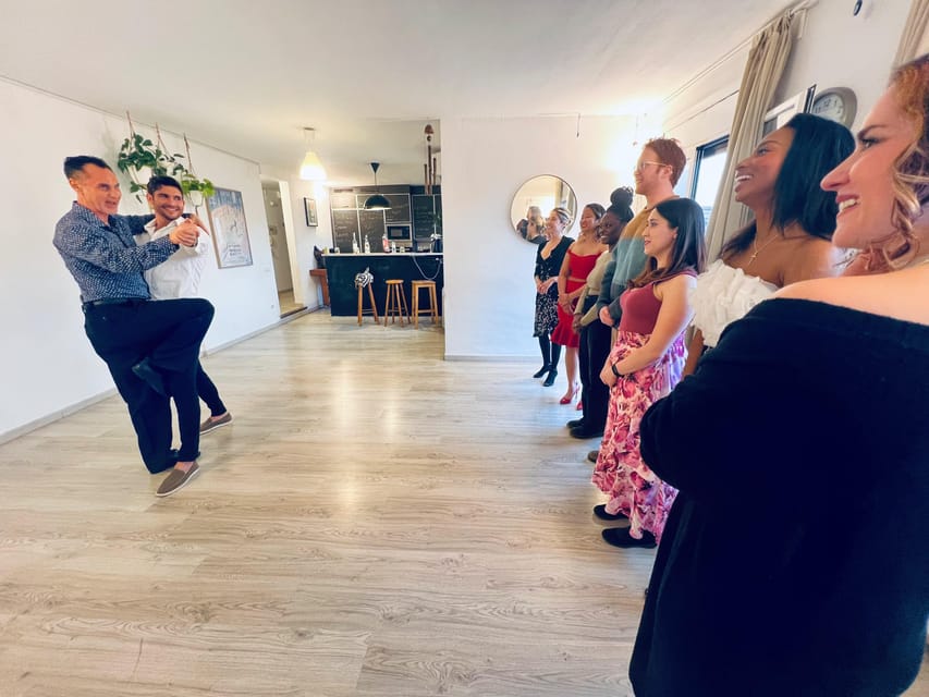 Barcelona: Tango Lesson with Drinks and Video - Key highlights you will feel right away