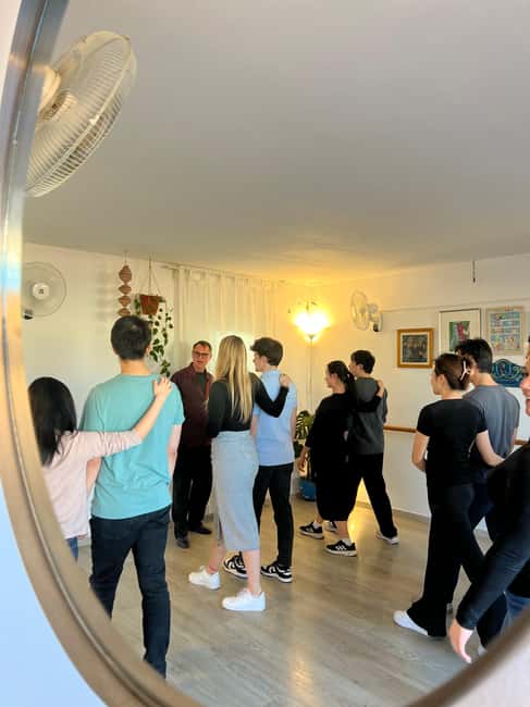 Barcelona: Tango Lesson with Drinks and Video - Price and value: what $28 buys you in Barcelona