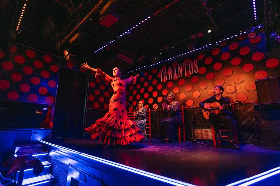 Barcelona: Tapas and Flamenco Experience - The Tapas Dinner: At Least 9 Styles, With Sangria Kept Flowing
