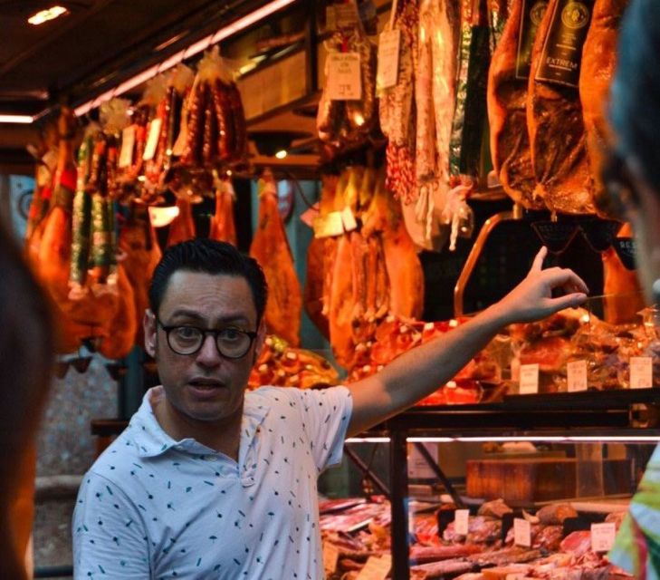Barcelona: Tapas Walking Tour with Food, Wine, and History - What the Group Size Does for Your Experience