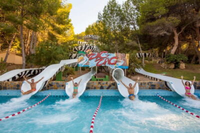 Aqualandia Entry w/Optional Mundomar Combo Ticket