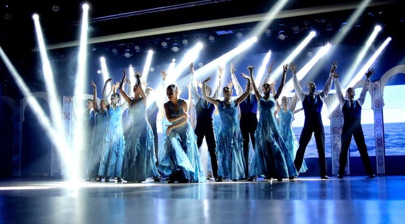 Benidorm: Show at Benidorm Palace - Benidorm Palace and the ELEMENTS show, in plain terms