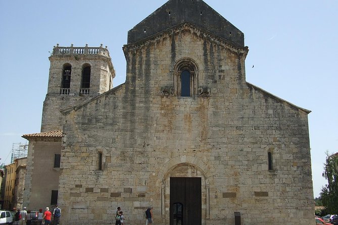Besalu & 3 Medieval Towns Small Group Tour with Hotel Pick-Up - Price value: what you pay, what you get, and what you budget