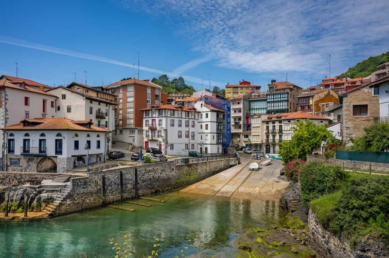 Bilbao: Gaztelugatxe, Bermeo, Mundaka, Gernika, & Wine Tour - Gernika’s memorial focus, with the Guernica Tree and shelters