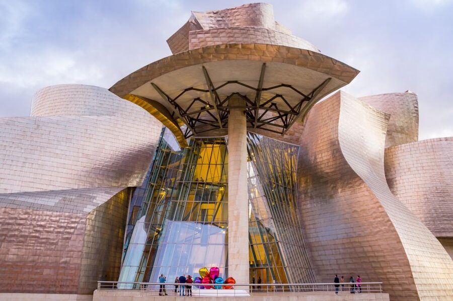 Bilbao: Private & Exclusive Guggenheim Museum Guided Tour - Why Gehry’s Bilbao Guggenheim feels like art before the art