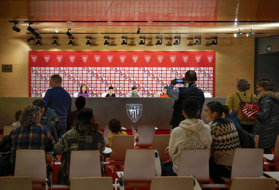 Bilbao: San Mamés Museum and Stadium Tour - Should you book the San Mamés Museum and Stadium tour?