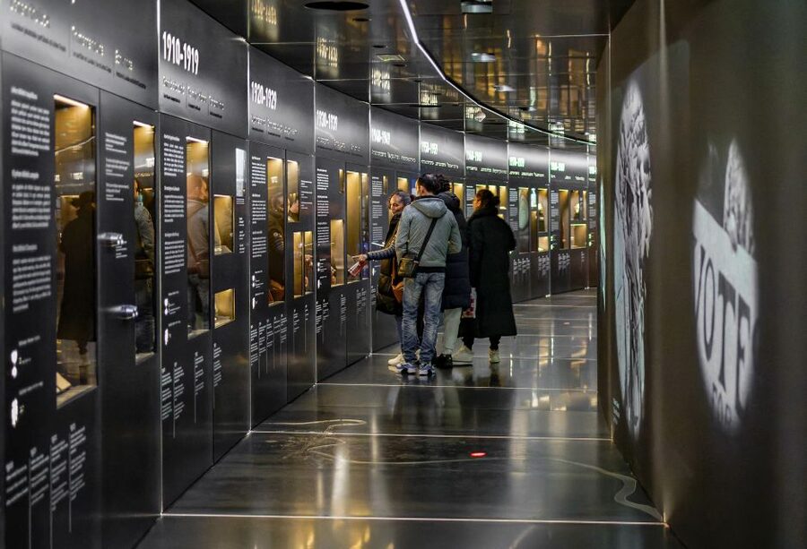Bilbao: San Mamés Museum and Stadium Tour - Pitch-side perspective: the value of being on the field